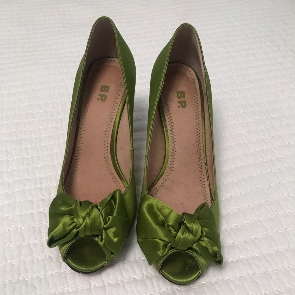 Green satin BP pumps- worn once